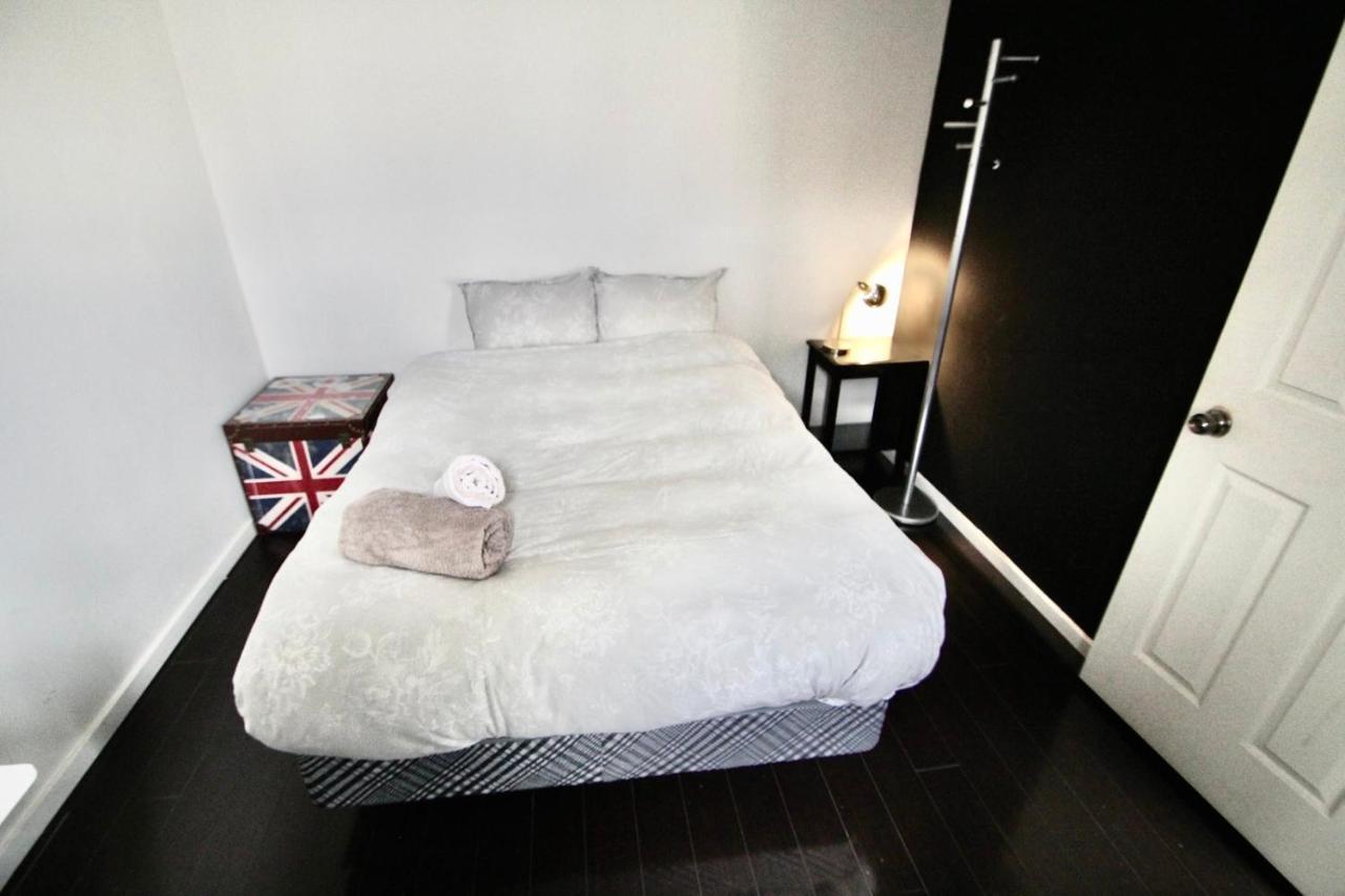 The Parkdale Hostellerie تورونتو المظهر الخارجي الصورة