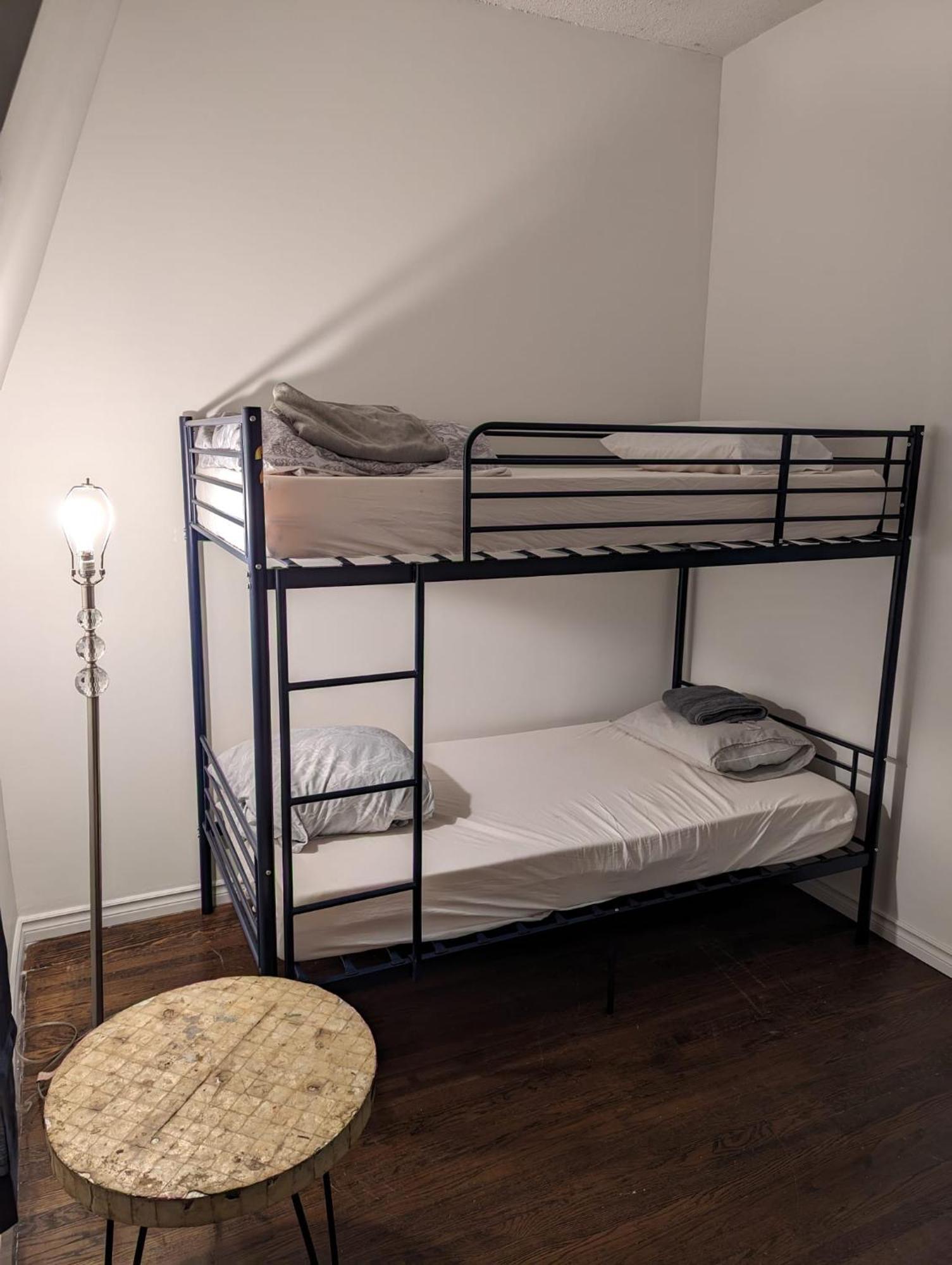 The Parkdale Hostellerie تورونتو المظهر الخارجي الصورة